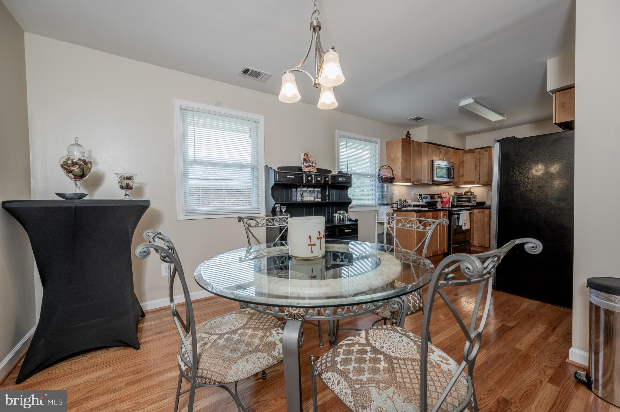 TEMPLE HILLS - Residential