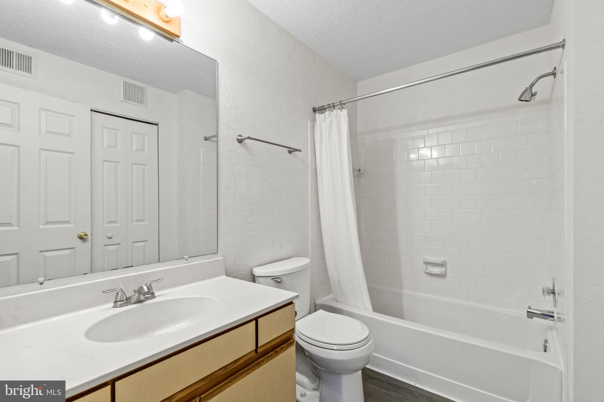 FOX CHAPEL AT TUDOR KNOLLS - Residential