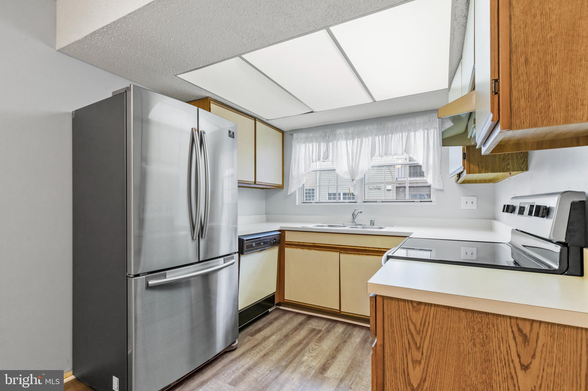 FOX CHAPEL AT TUDOR KNOLLS - Residential