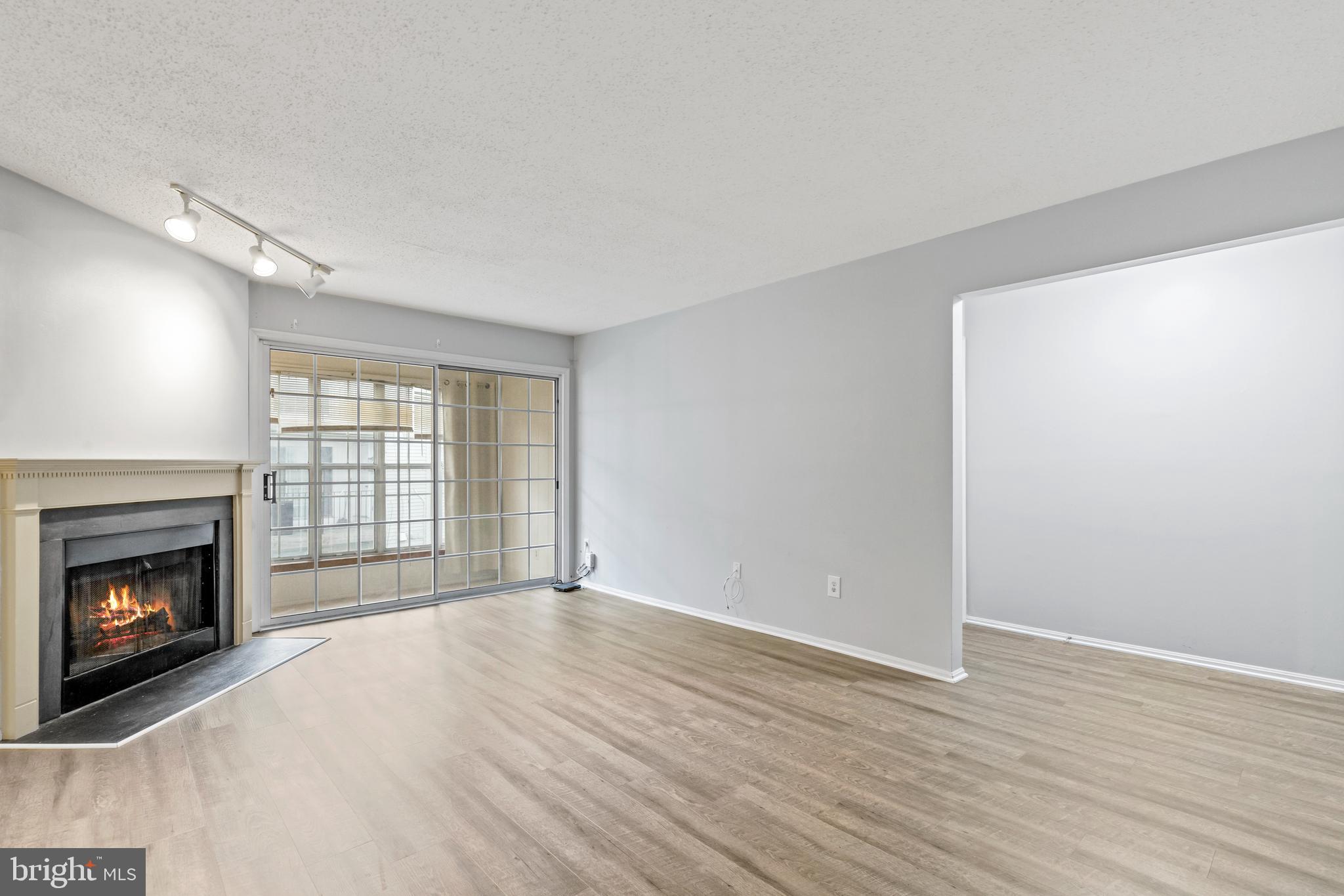 FOX CHAPEL AT TUDOR KNOLLS - Residential