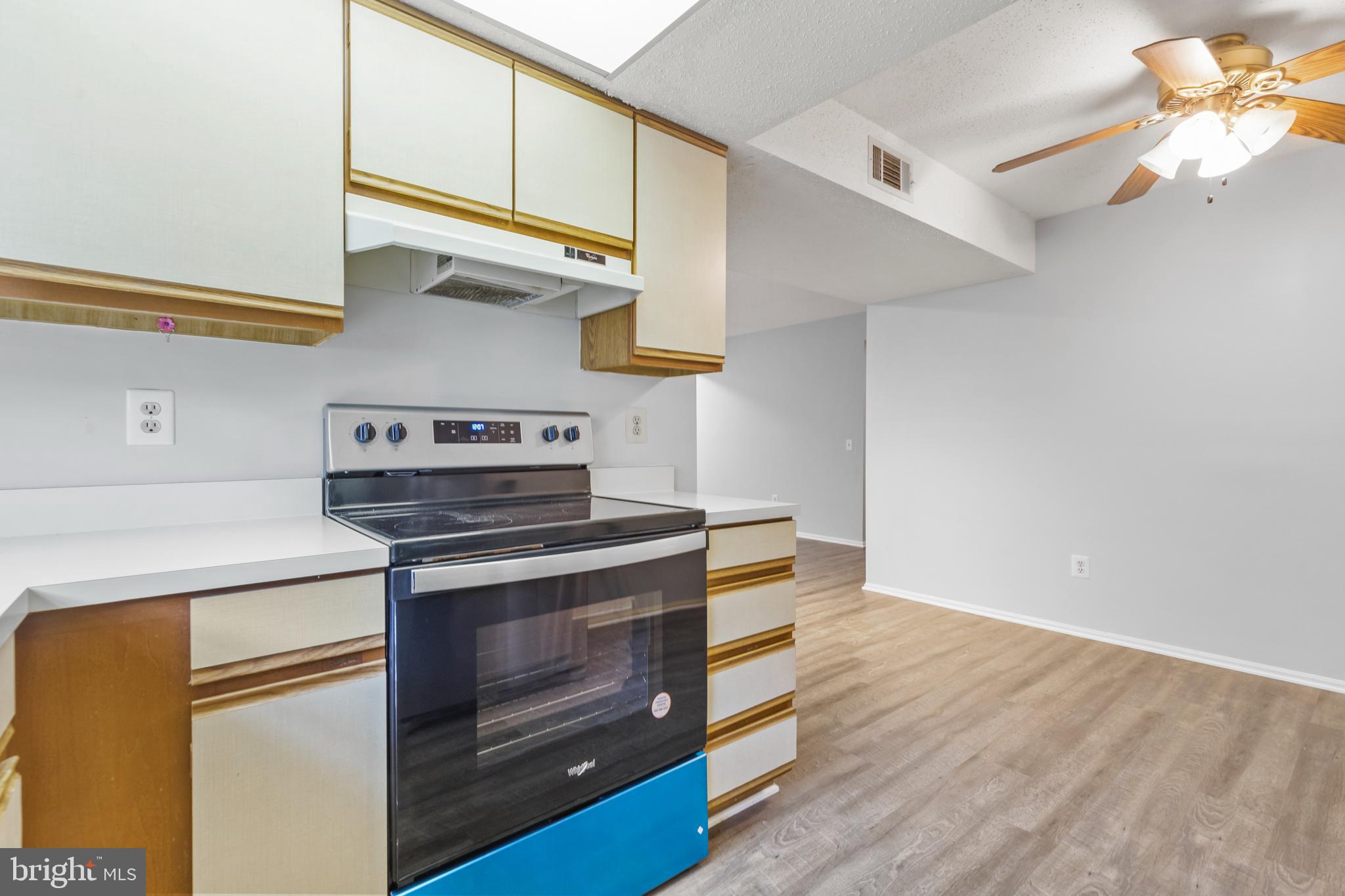 FOX CHAPEL AT TUDOR KNOLLS - Residential