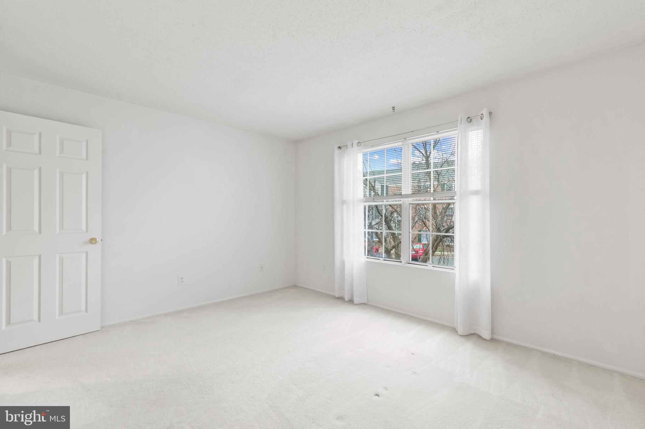 FOX CHAPEL AT TUDOR KNOLLS - Residential