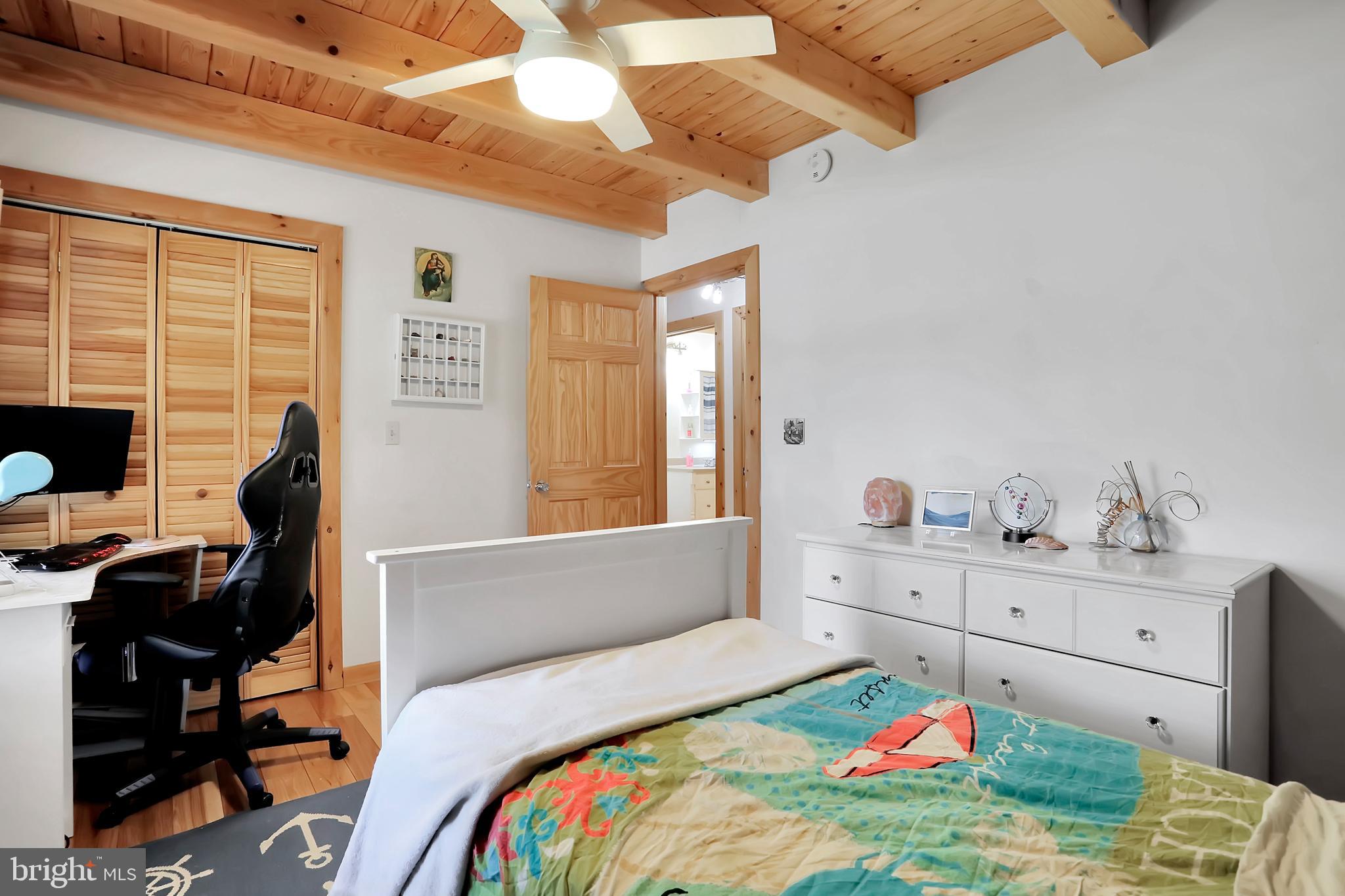 CACAPON SOUTH - Residential