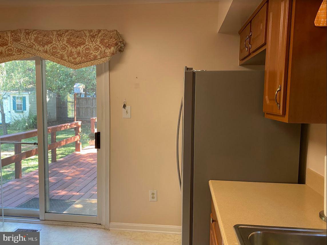 PLEASANT VALLEY - Residential Lease