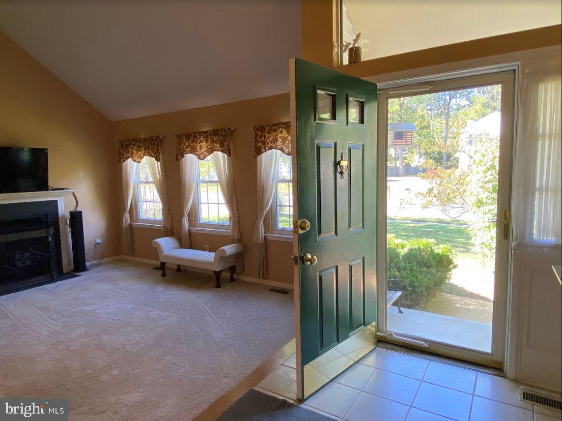 PLEASANT VALLEY - Residential Lease