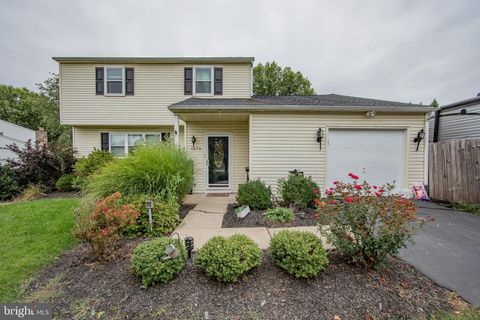 1375 ANGELA DRIVE PHOENIXVILLE PA 19460