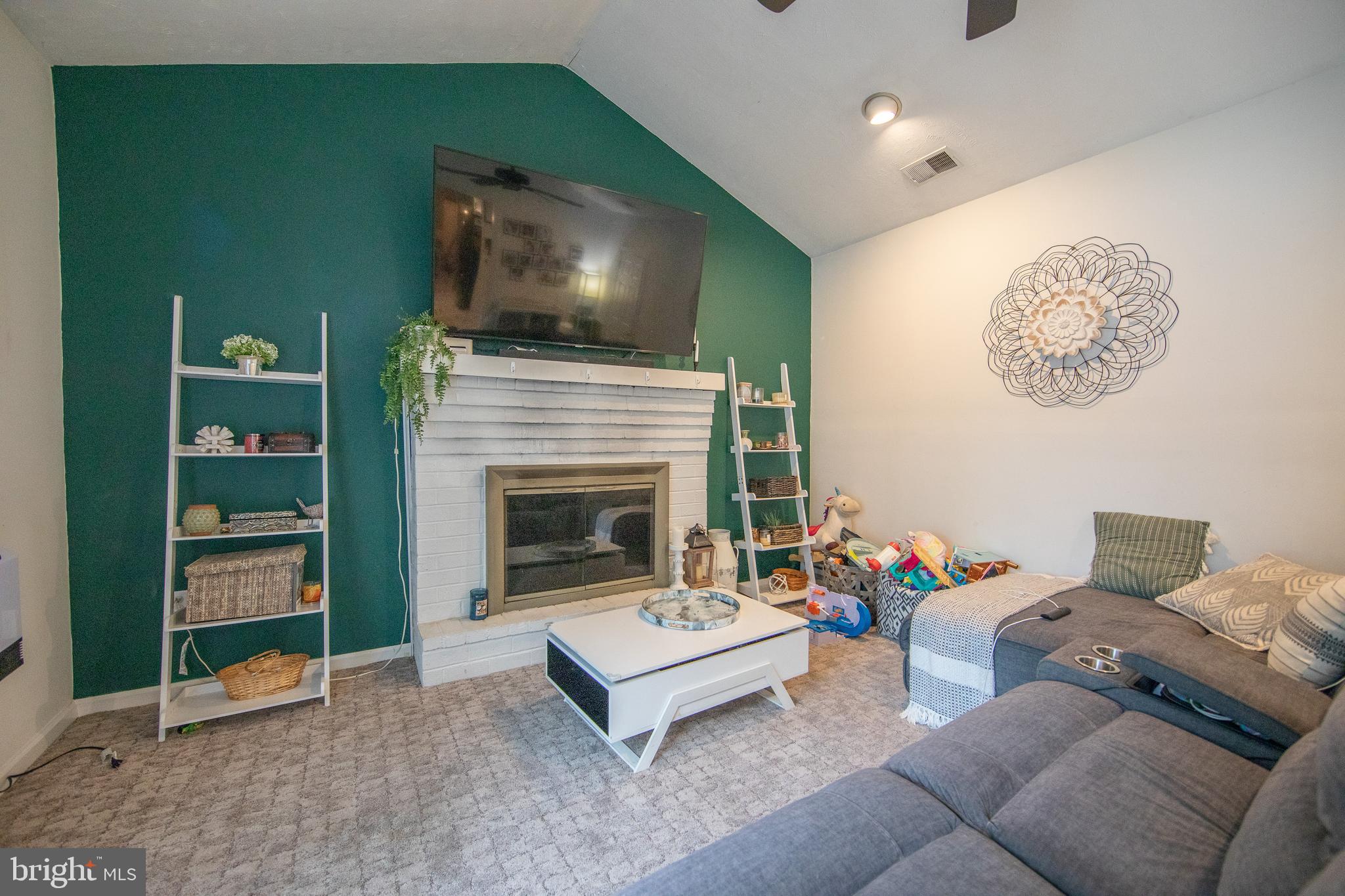 EVERGREEN ACRES - Residential