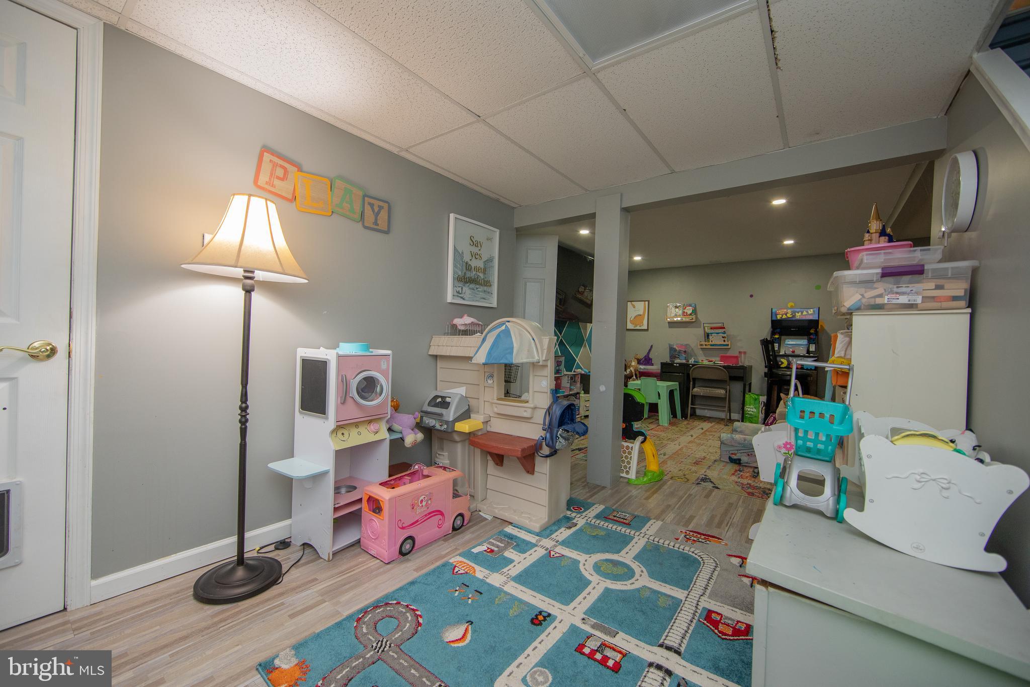 EVERGREEN ACRES - Residential