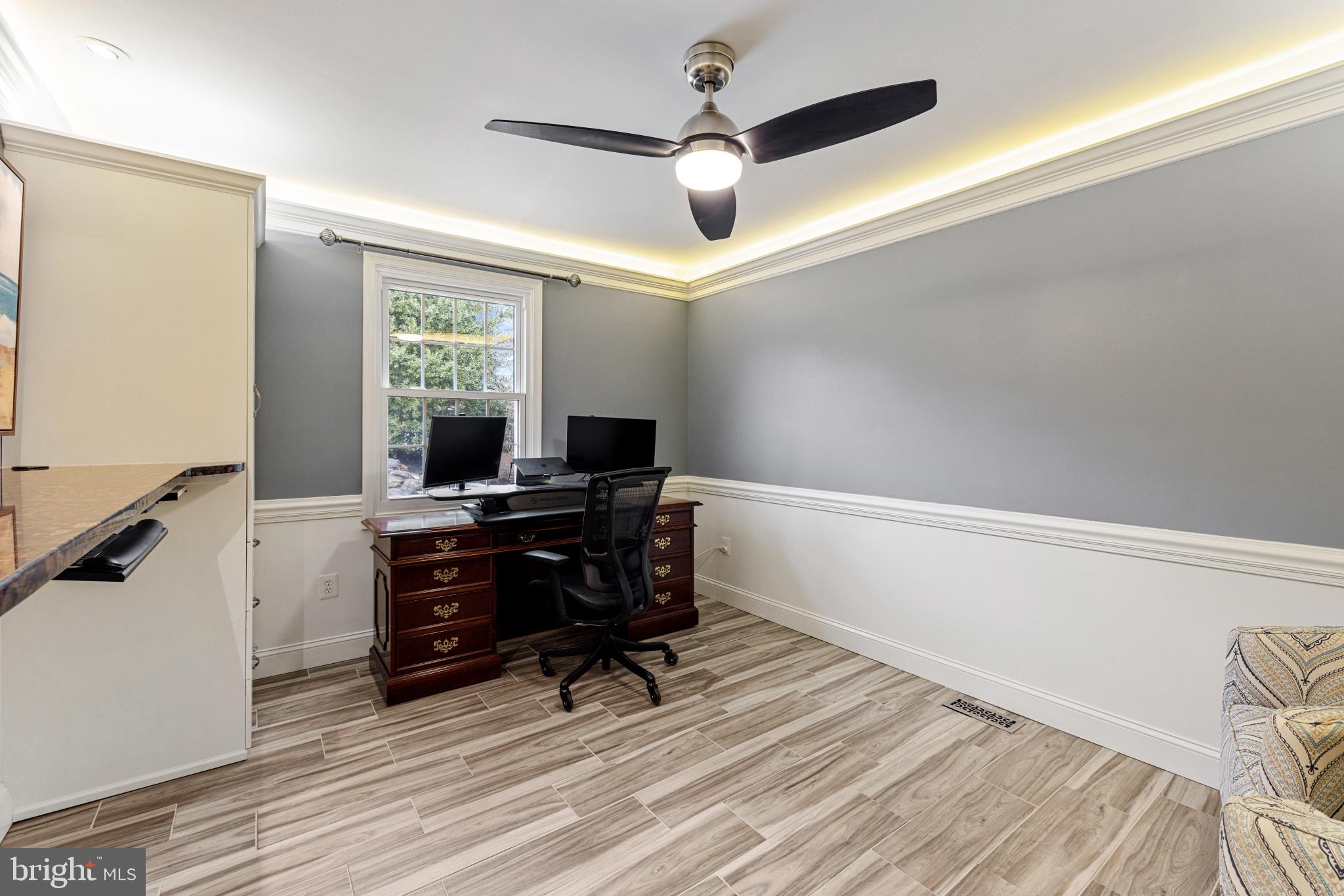 SHERLOCK HOLMES ESTATES - Residential