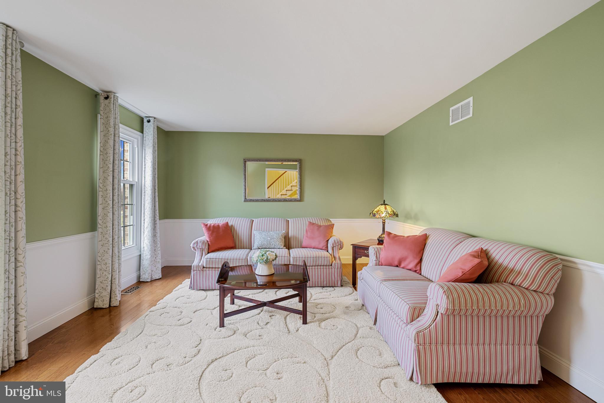 SHERLOCK HOLMES ESTATES - Residential