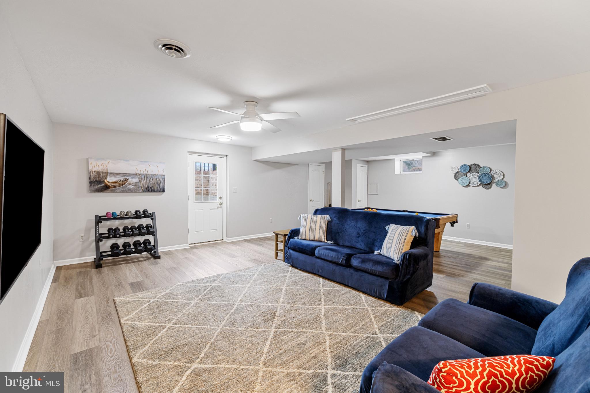 SHERLOCK HOLMES ESTATES - Residential