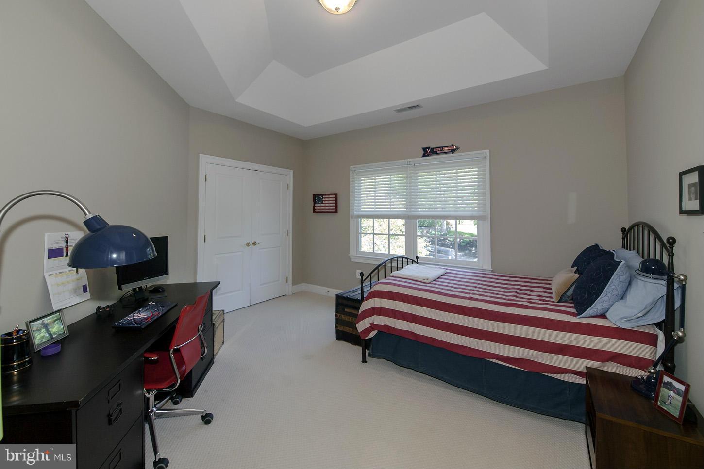 COUNTRY CLUB HILLS - Residential