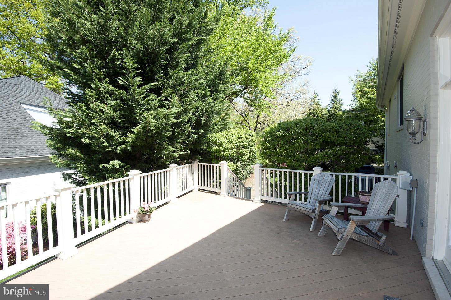 COUNTRY CLUB HILLS - Residential