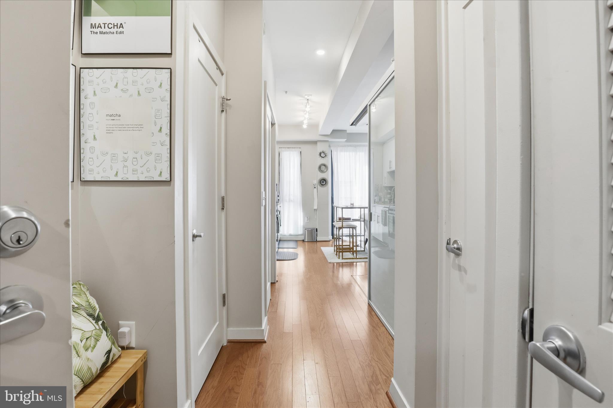 1320 FENWICK LANE 805