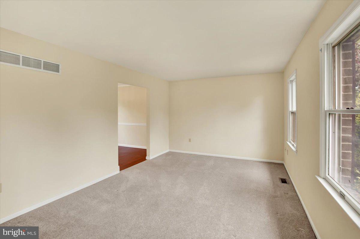 206 LINCOLN DRIVE
