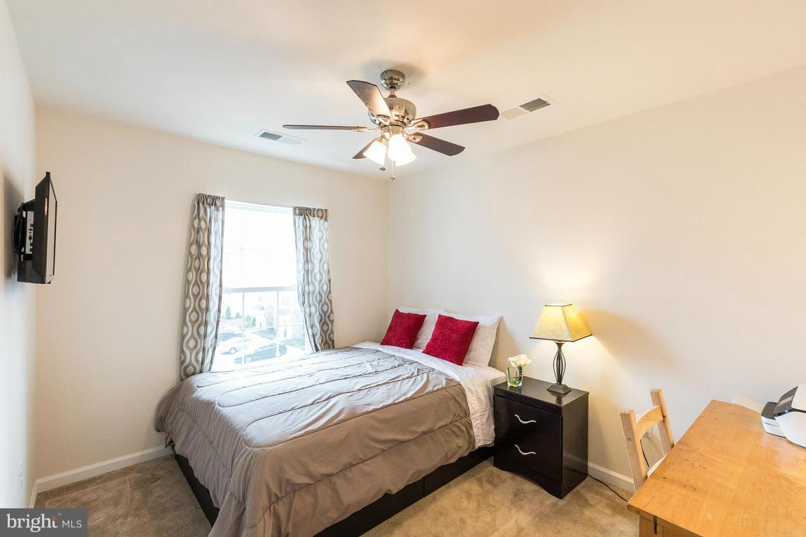 FALLS GROVE CONDOMINIUM - Residential