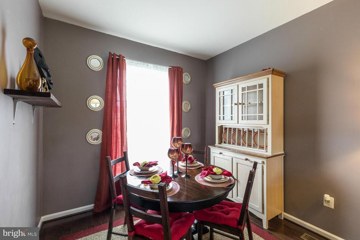 FALLS GROVE CONDOMINIUM - Residential