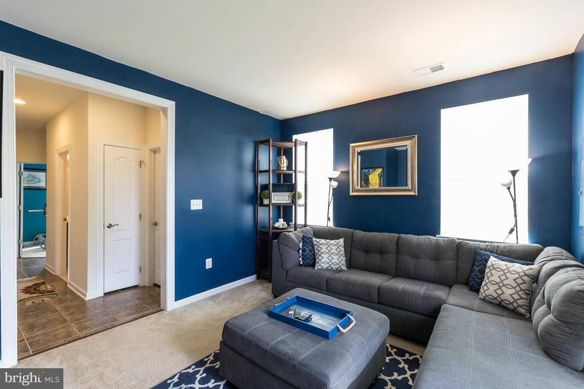 FALLS GROVE CONDOMINIUM - Residential