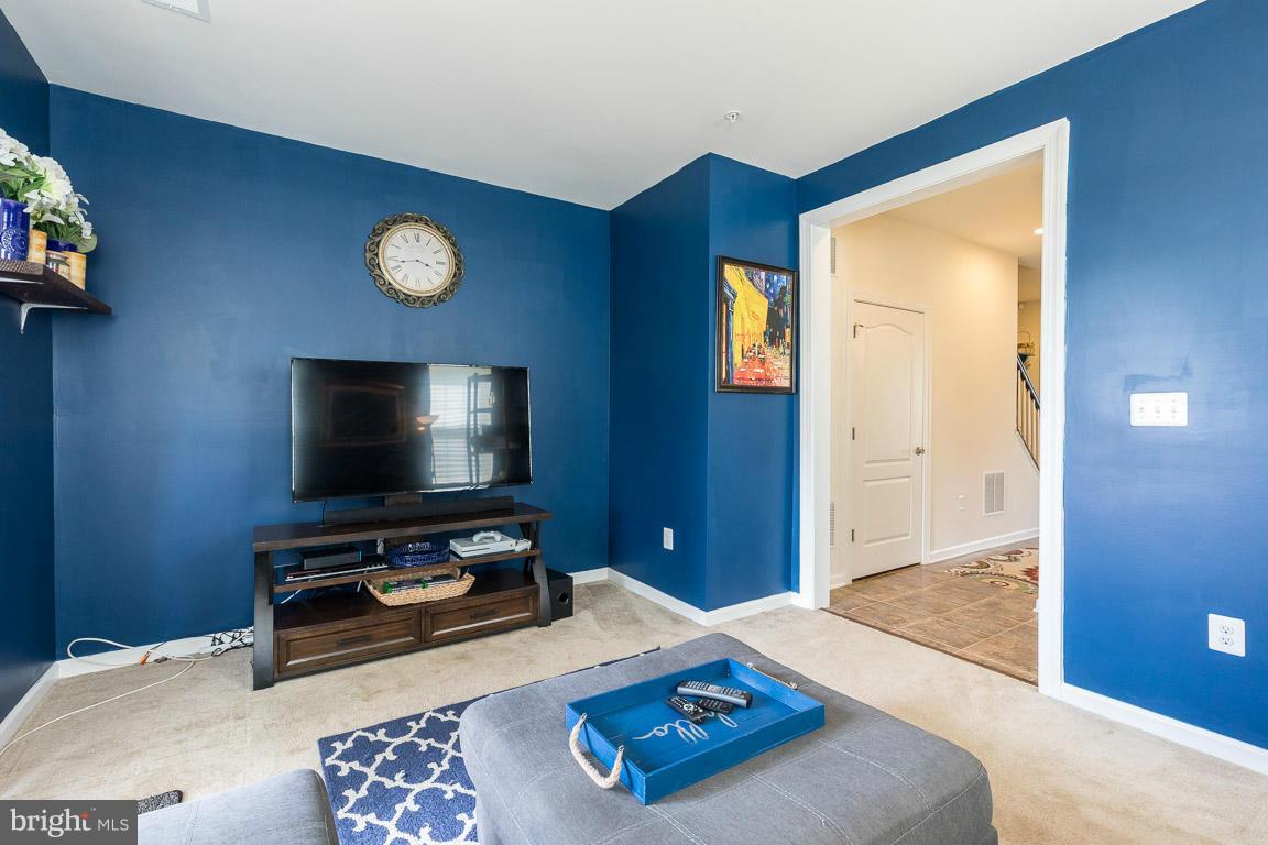 FALLS GROVE CONDOMINIUM - Residential