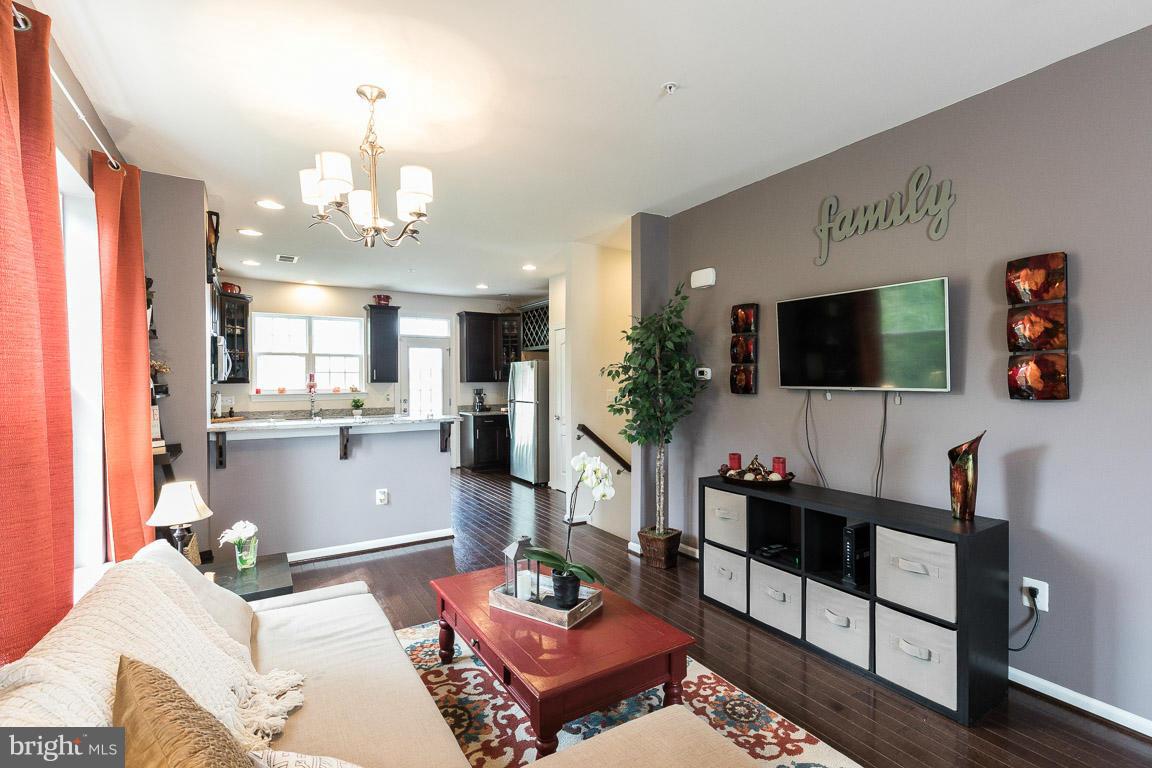 FALLS GROVE CONDOMINIUM - Residential