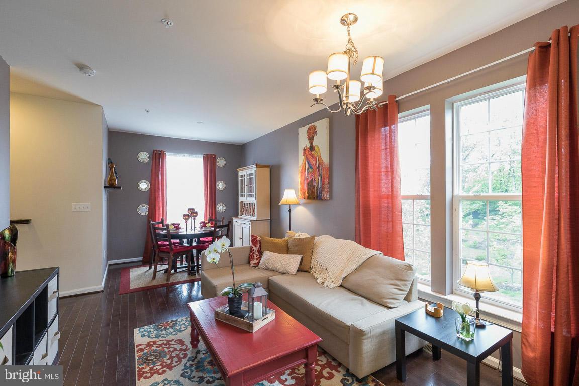 FALLS GROVE CONDOMINIUM - Residential