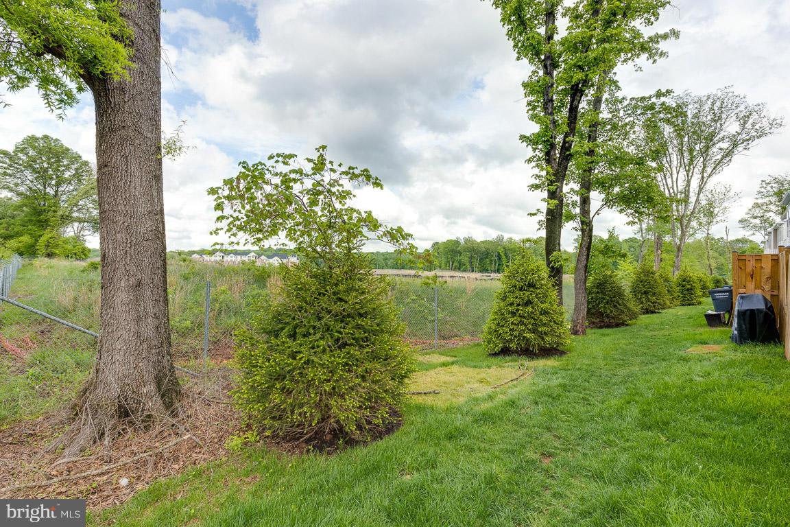 FALLS GROVE CONDOMINIUM - Residential