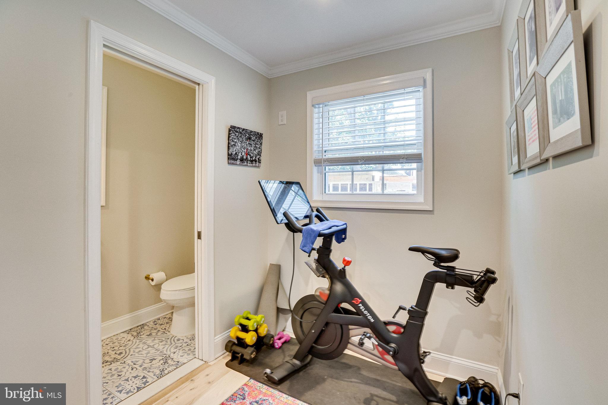 COLUMBIA FOREST - Residential Lease