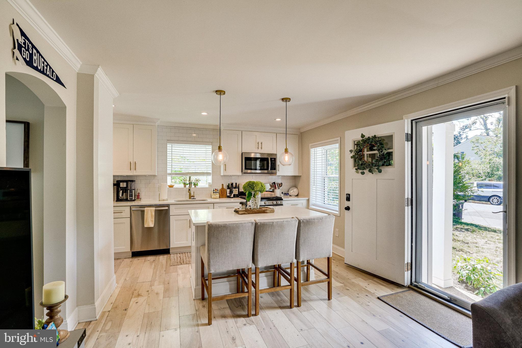 COLUMBIA FOREST - Residential Lease