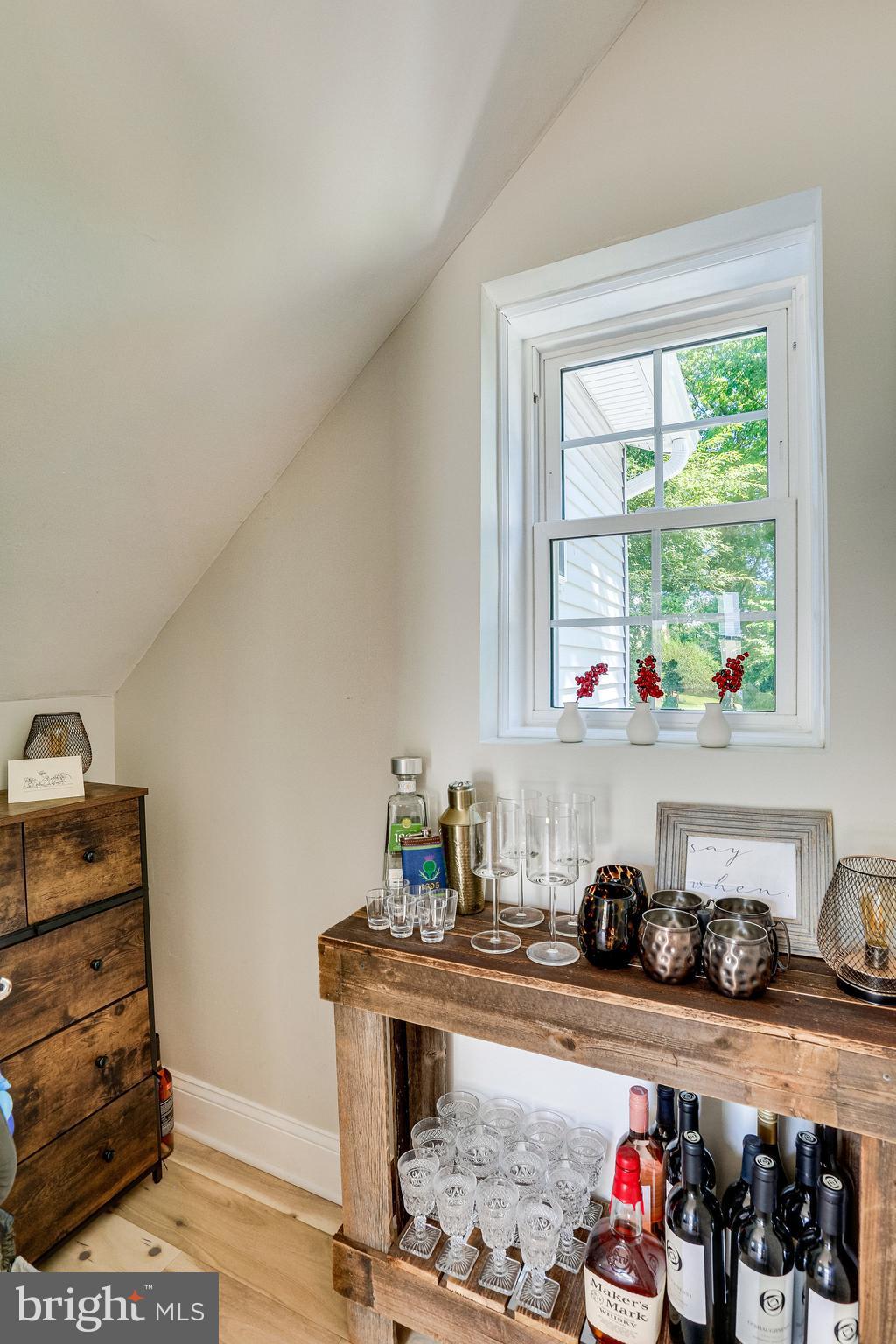 COLUMBIA FOREST - Residential Lease