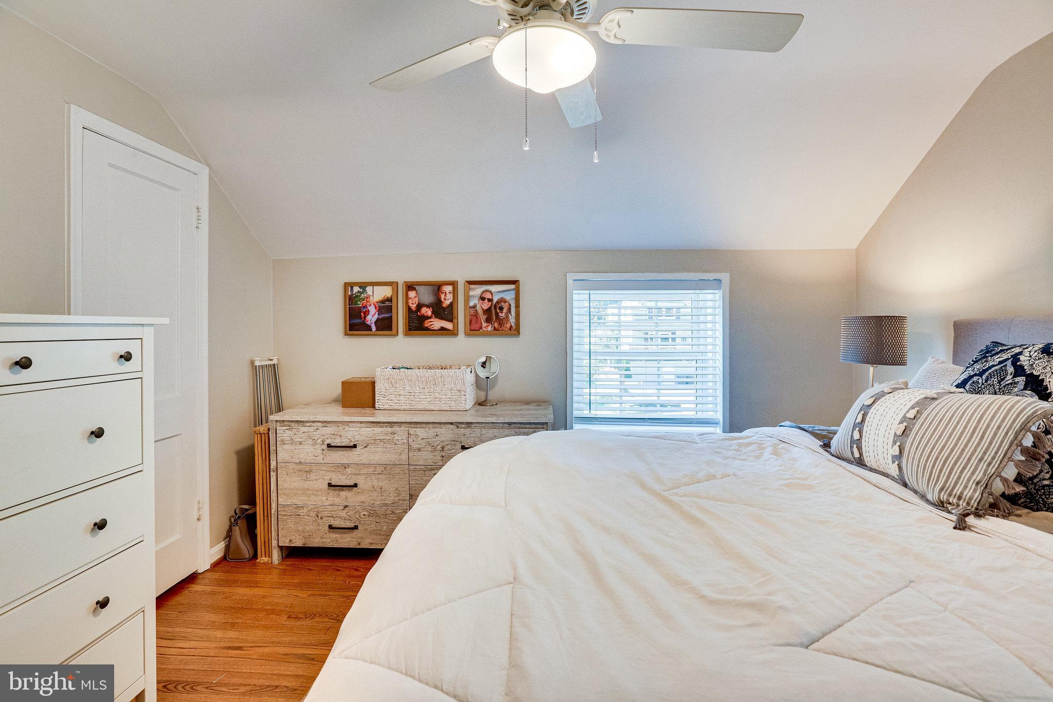 COLUMBIA FOREST - Residential Lease