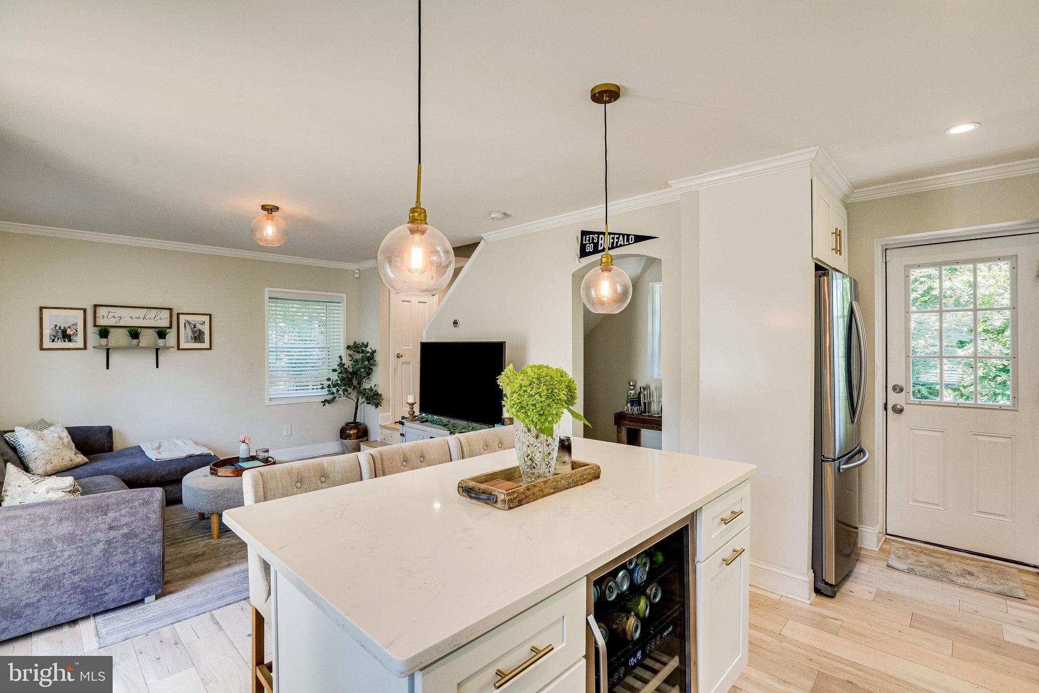 COLUMBIA FOREST - Residential Lease