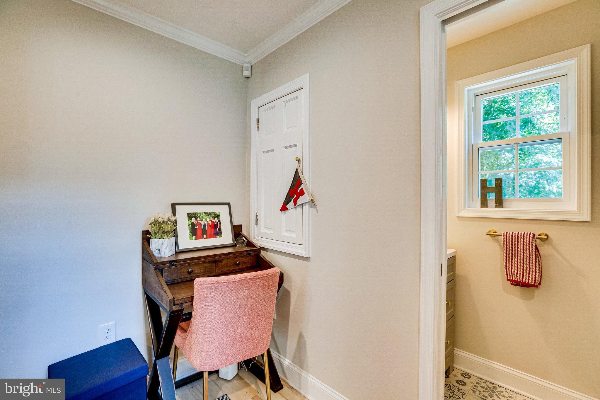 COLUMBIA FOREST - Residential Lease