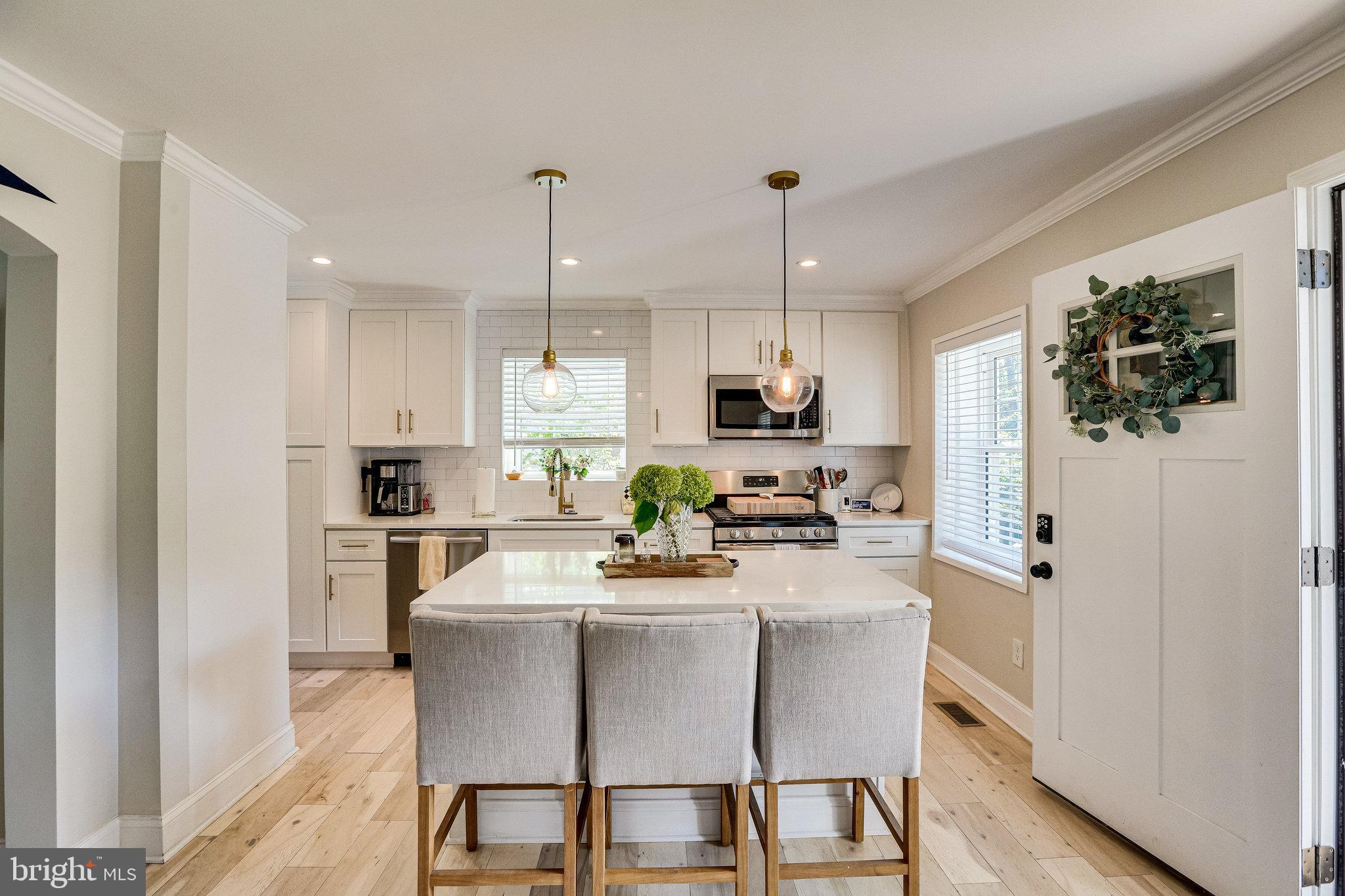 COLUMBIA FOREST - Residential Lease