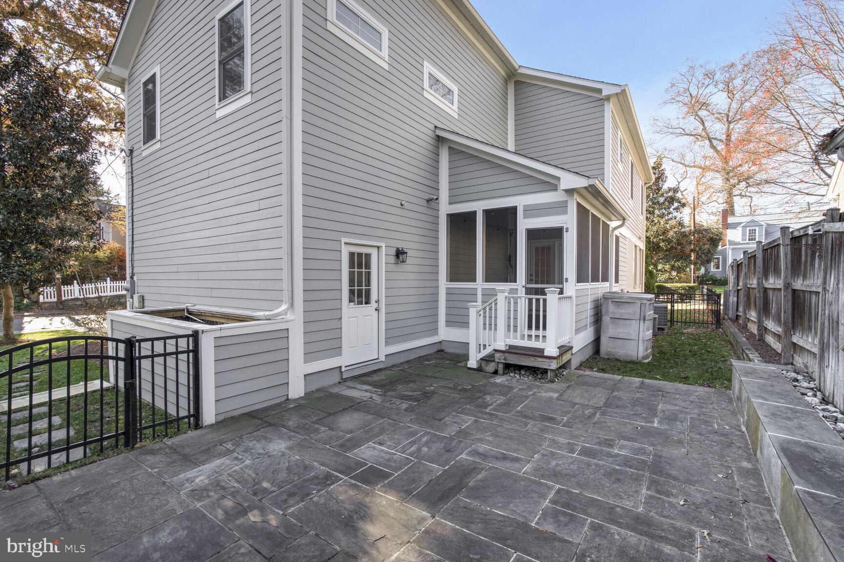 LACEY FOREST - Residential Lease