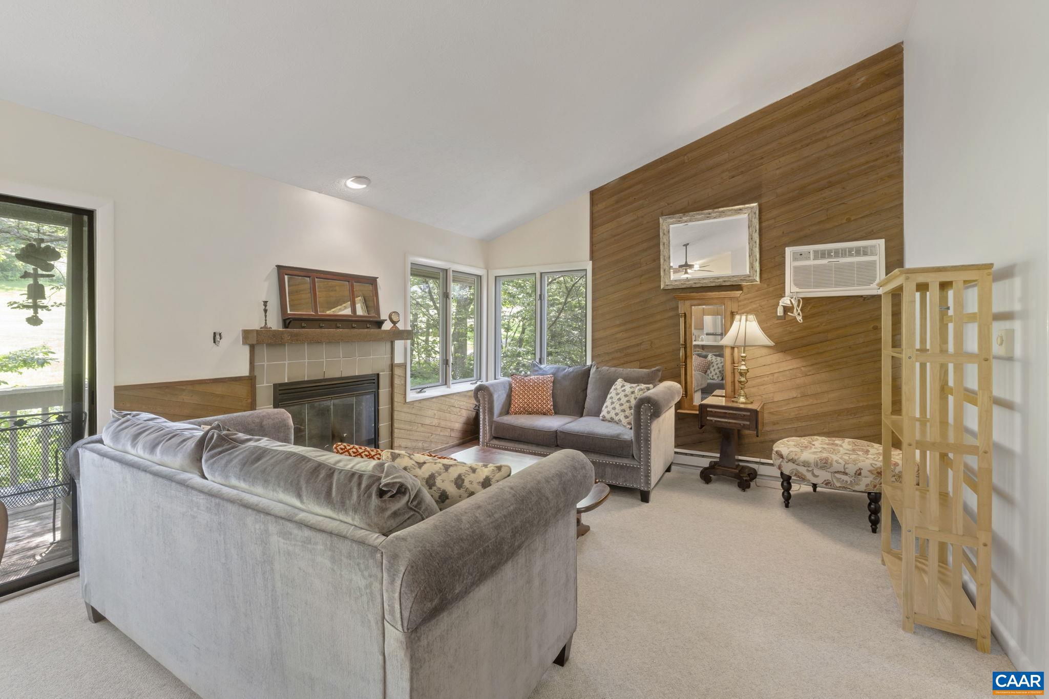 WINTERGREEN RESORT - Residential