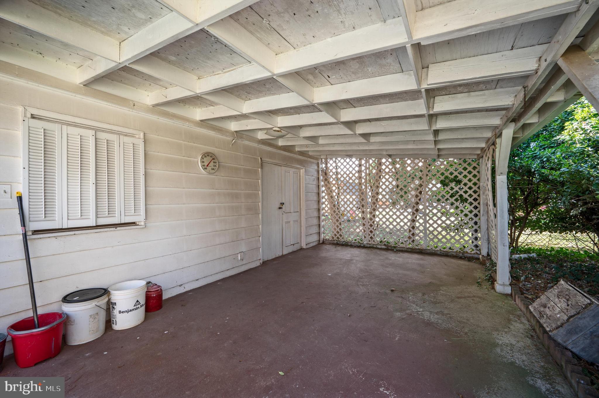 CROWN ESTATES - Residential