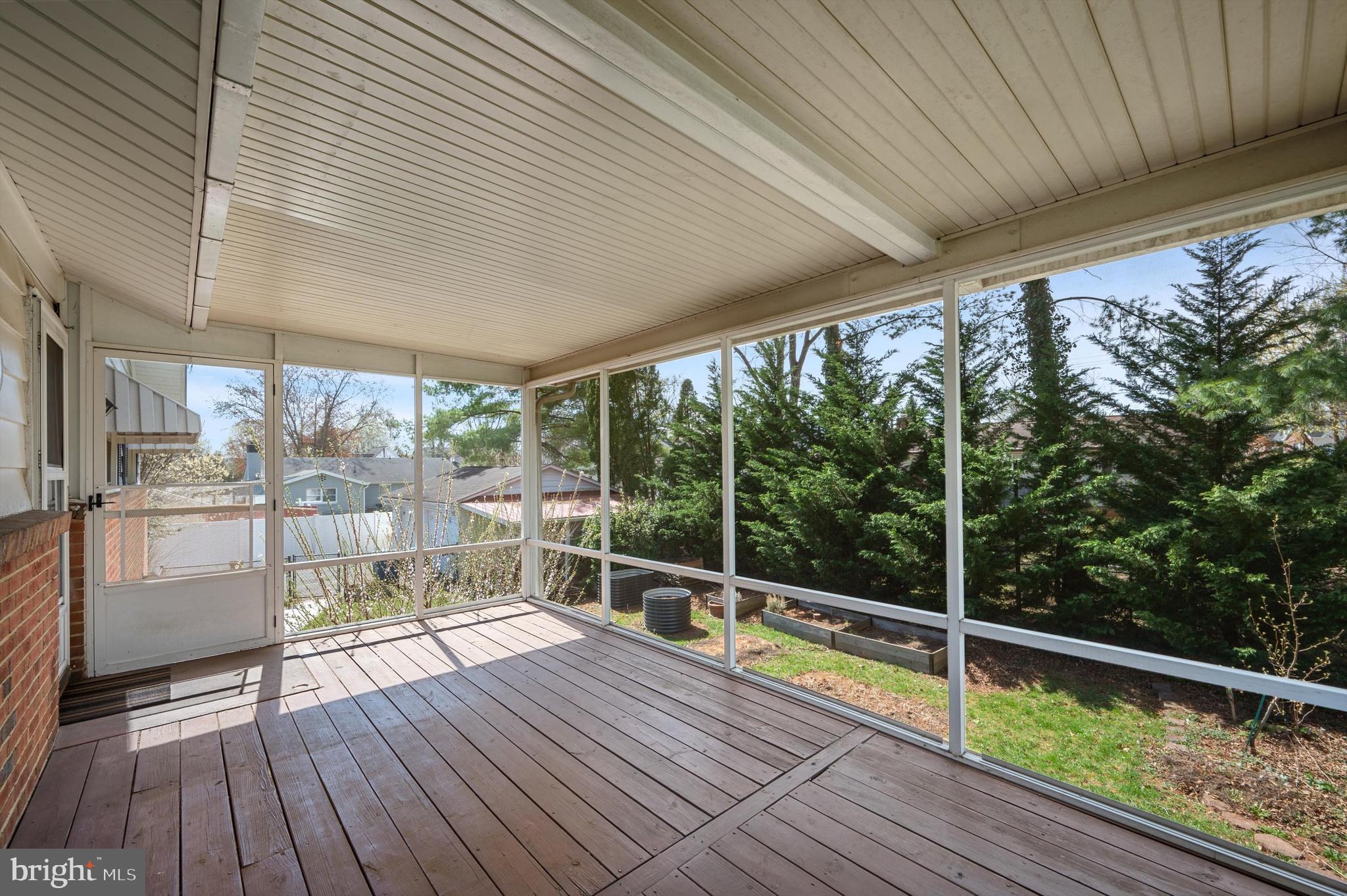 CROWN ESTATES - Residential