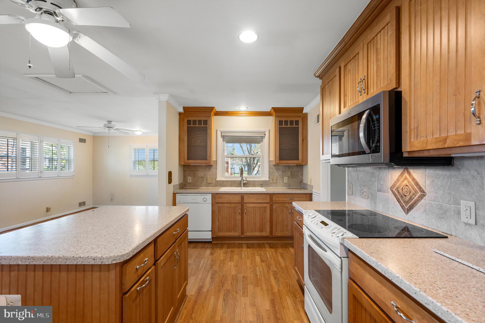 CROWN ESTATES - Residential