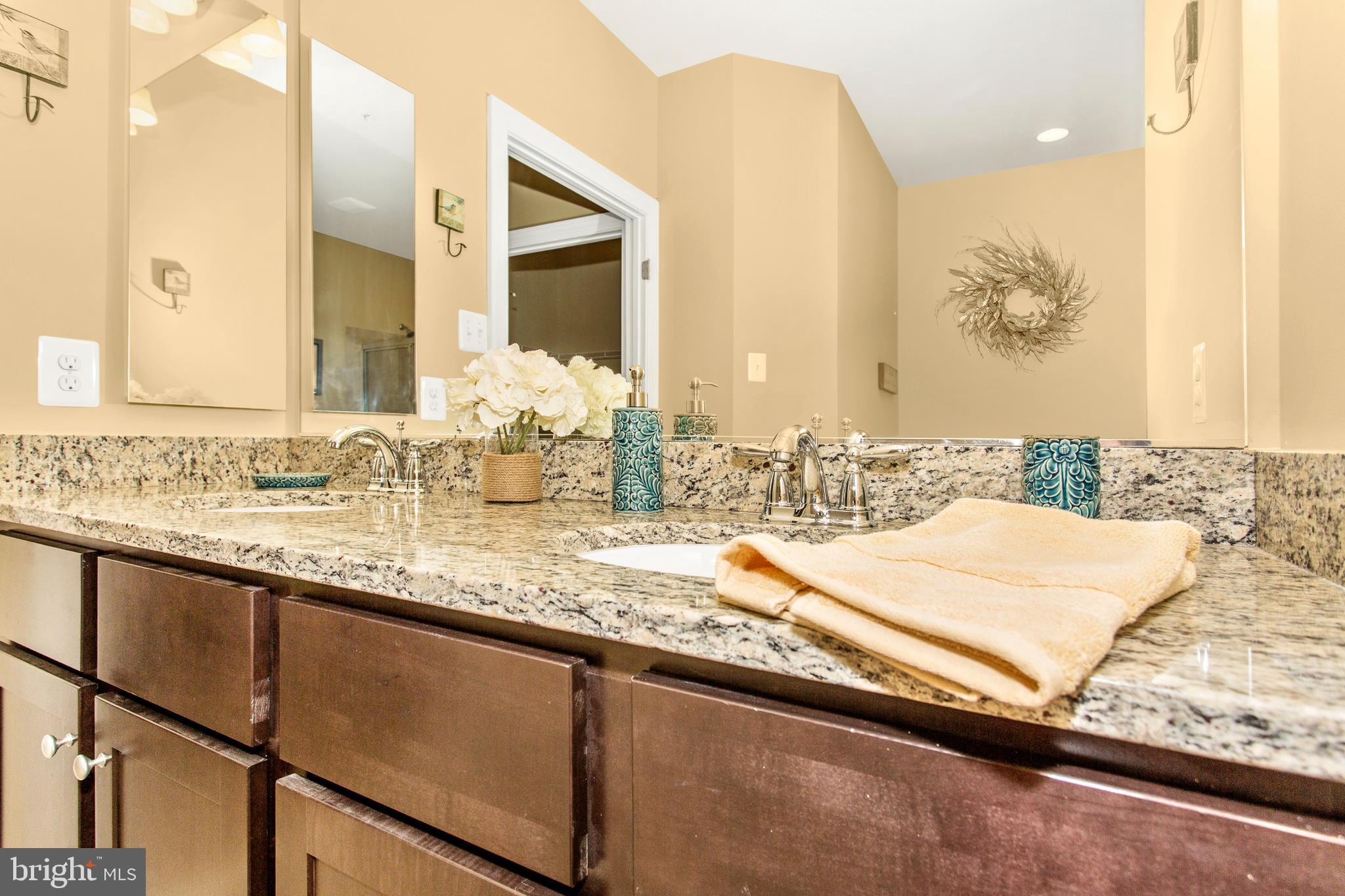 ROSEHILL MANOR - Residential