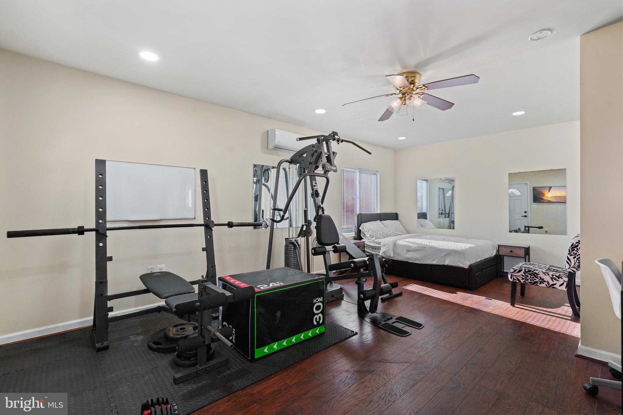 CARDINAL GLEN - Residential