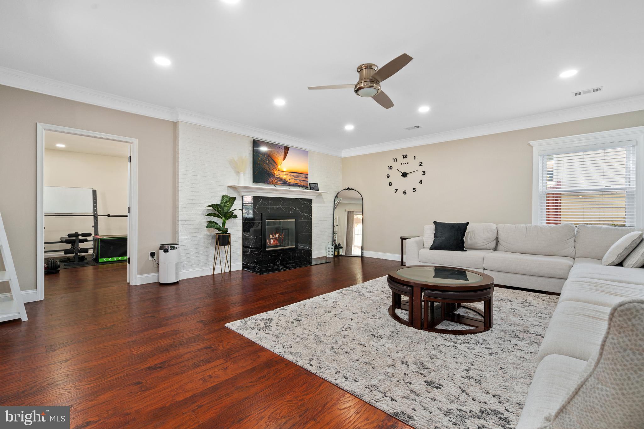 CARDINAL GLEN - Residential