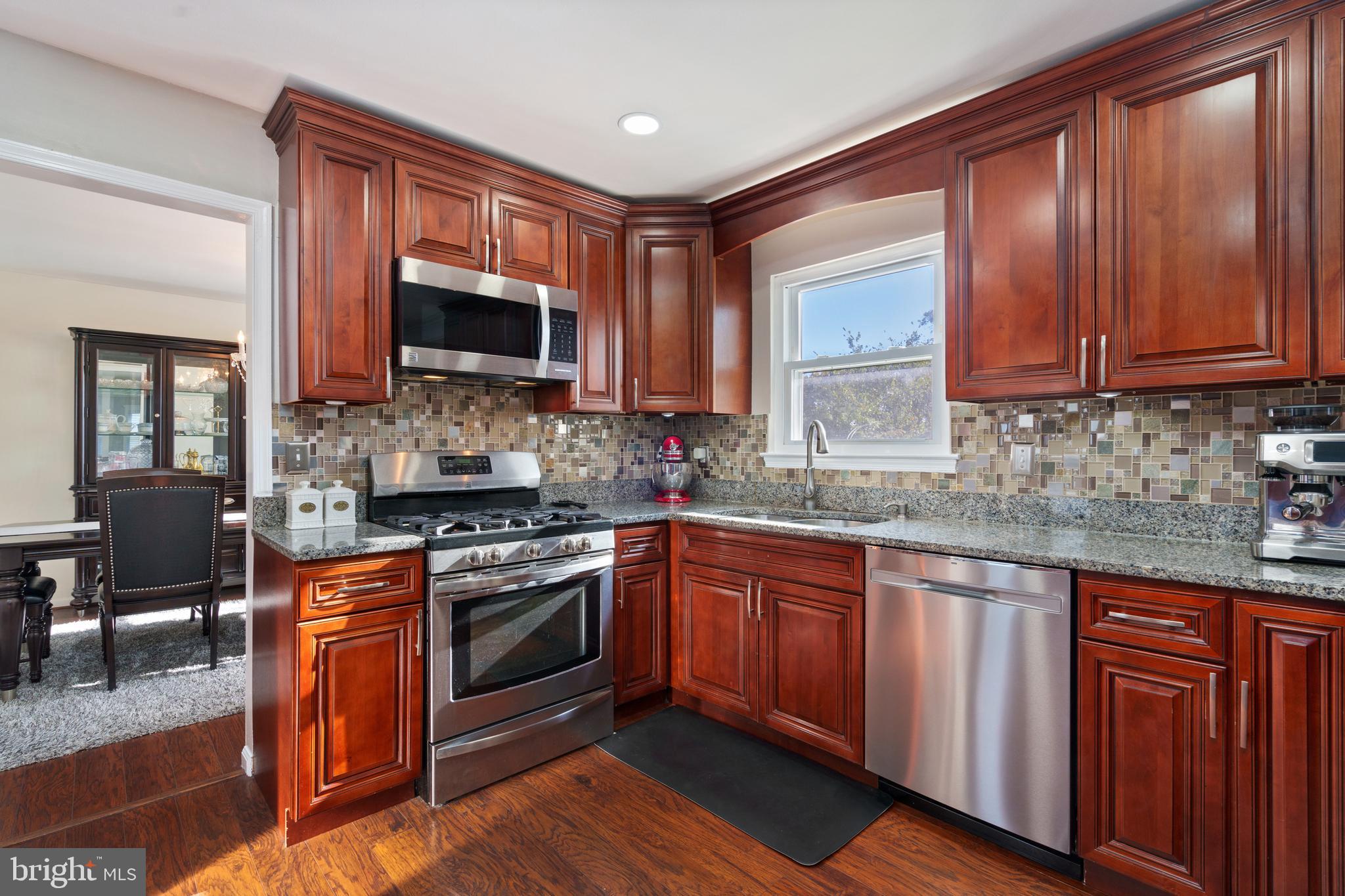 CARDINAL GLEN - Residential