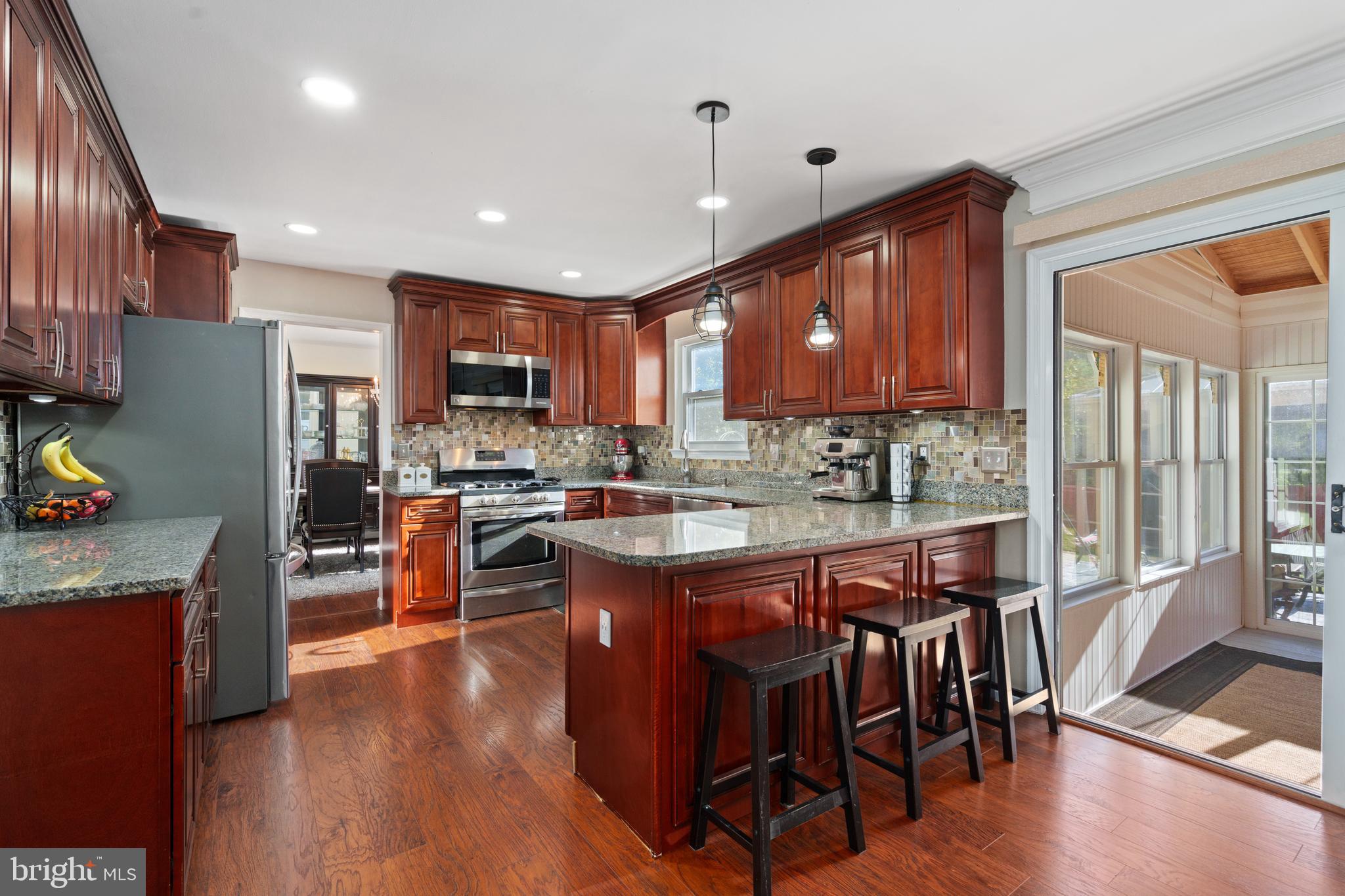 CARDINAL GLEN - Residential