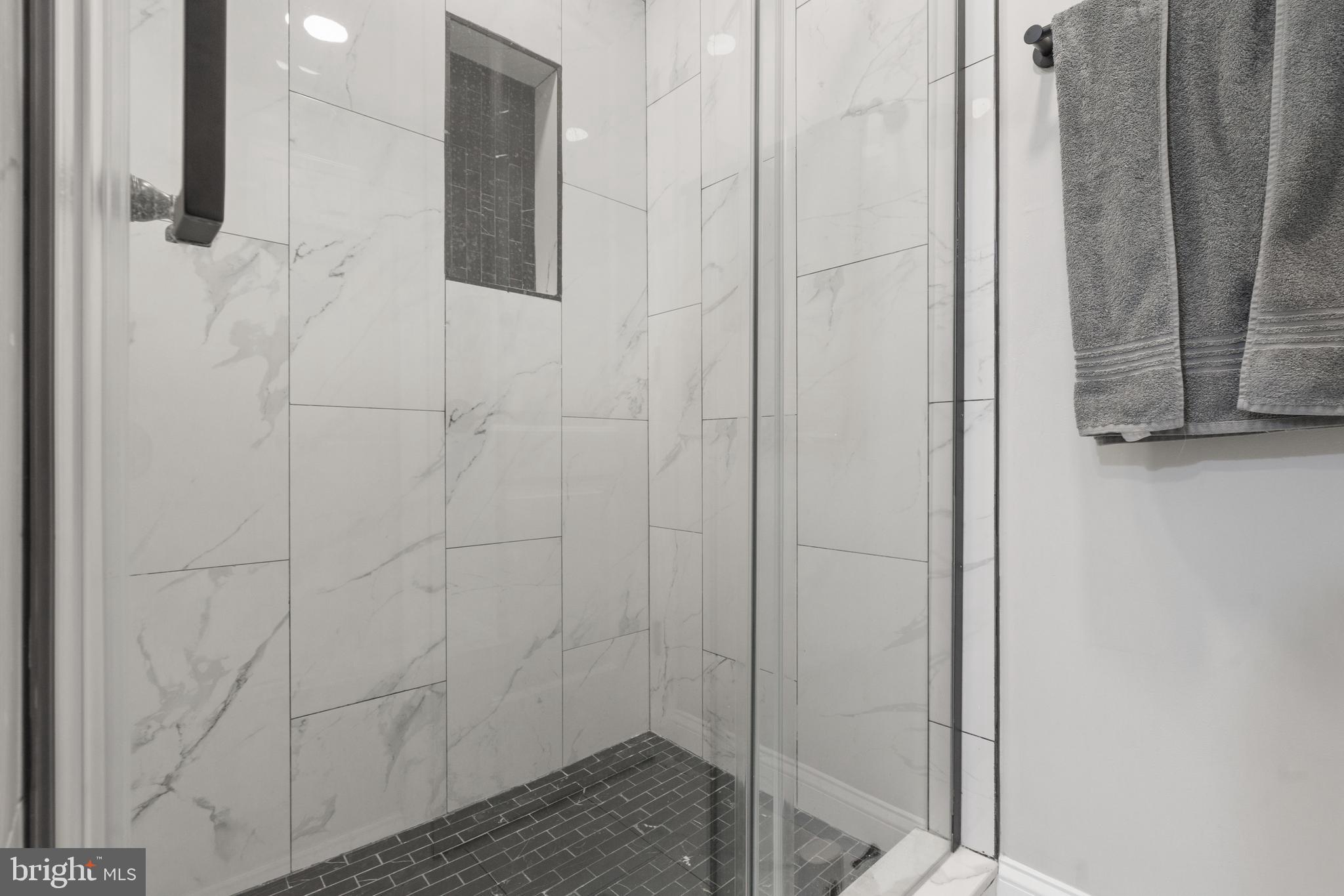 CARDINAL GLEN - Residential