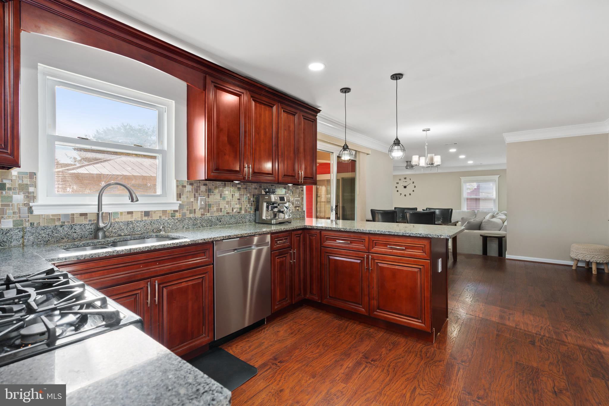 CARDINAL GLEN - Residential