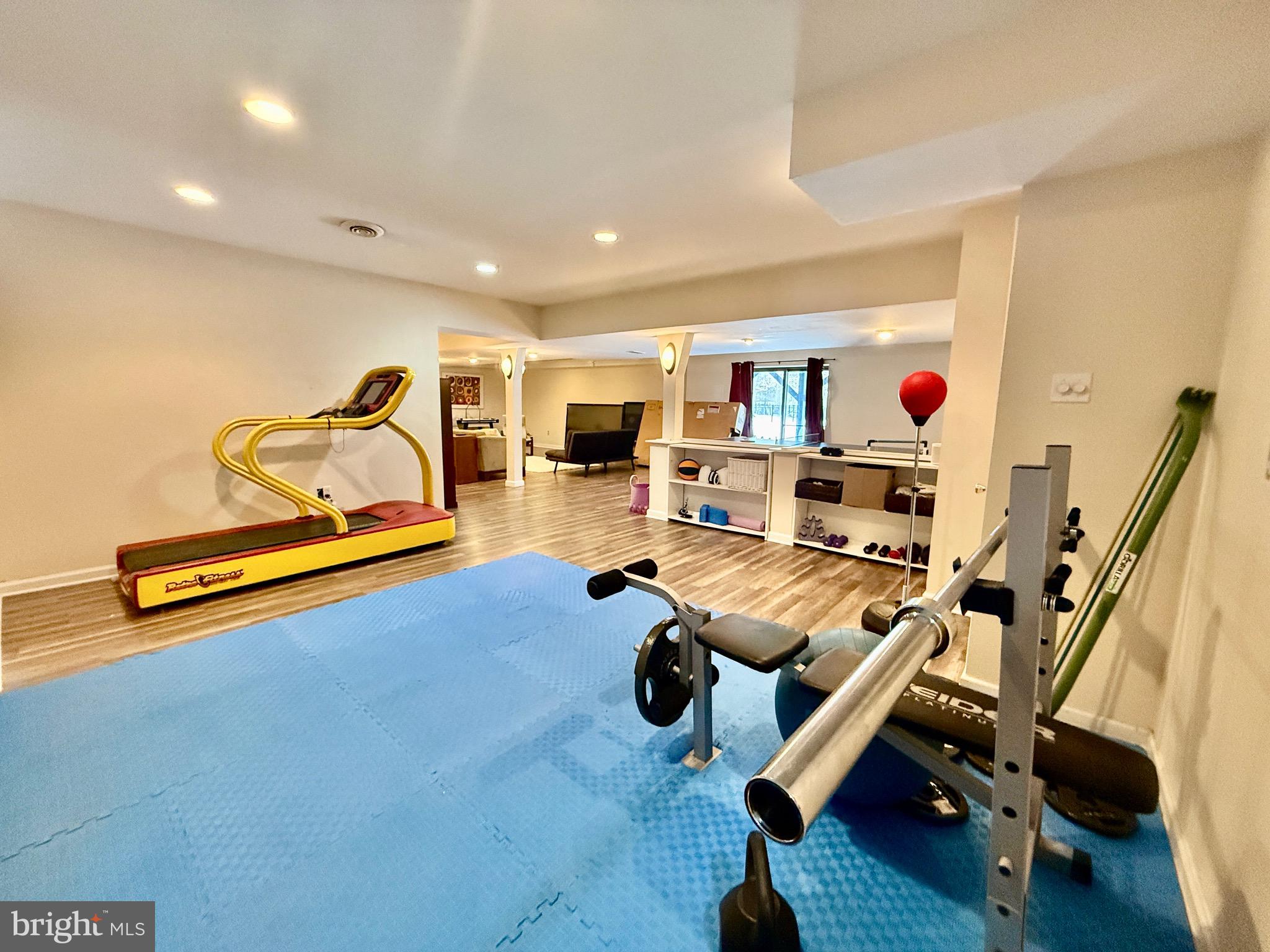 HILLS AT NORTHAMPT - Residential