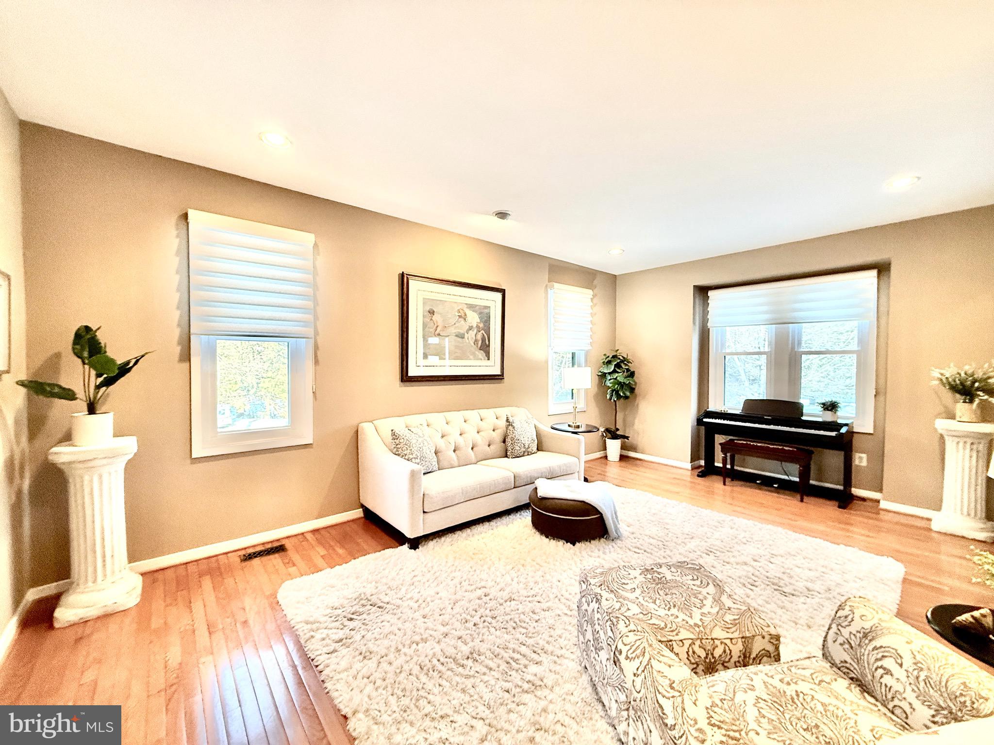 HILLS AT NORTHAMPT - Residential