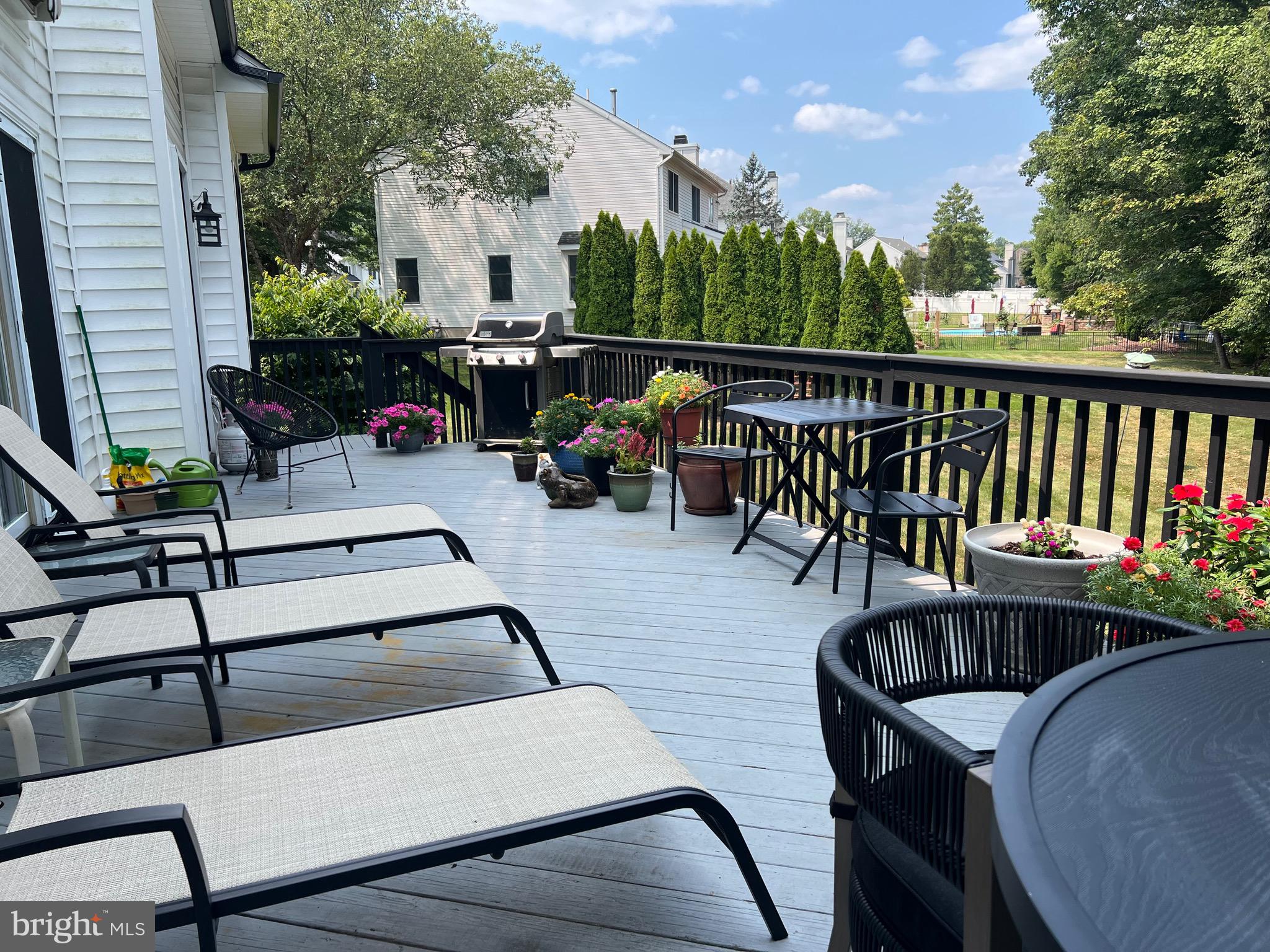 HILLS AT NORTHAMPT - Residential