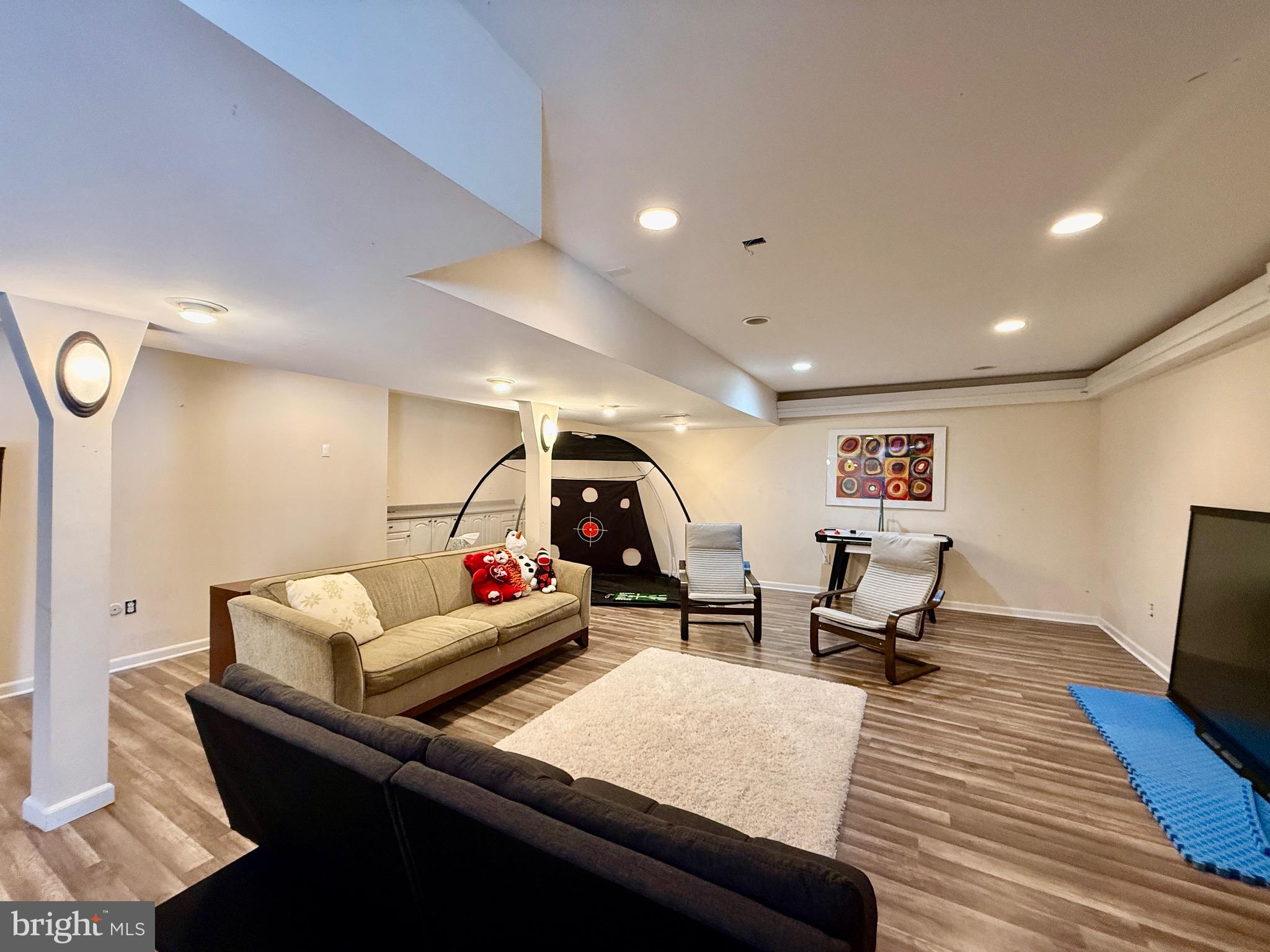 HILLS AT NORTHAMPT - Residential