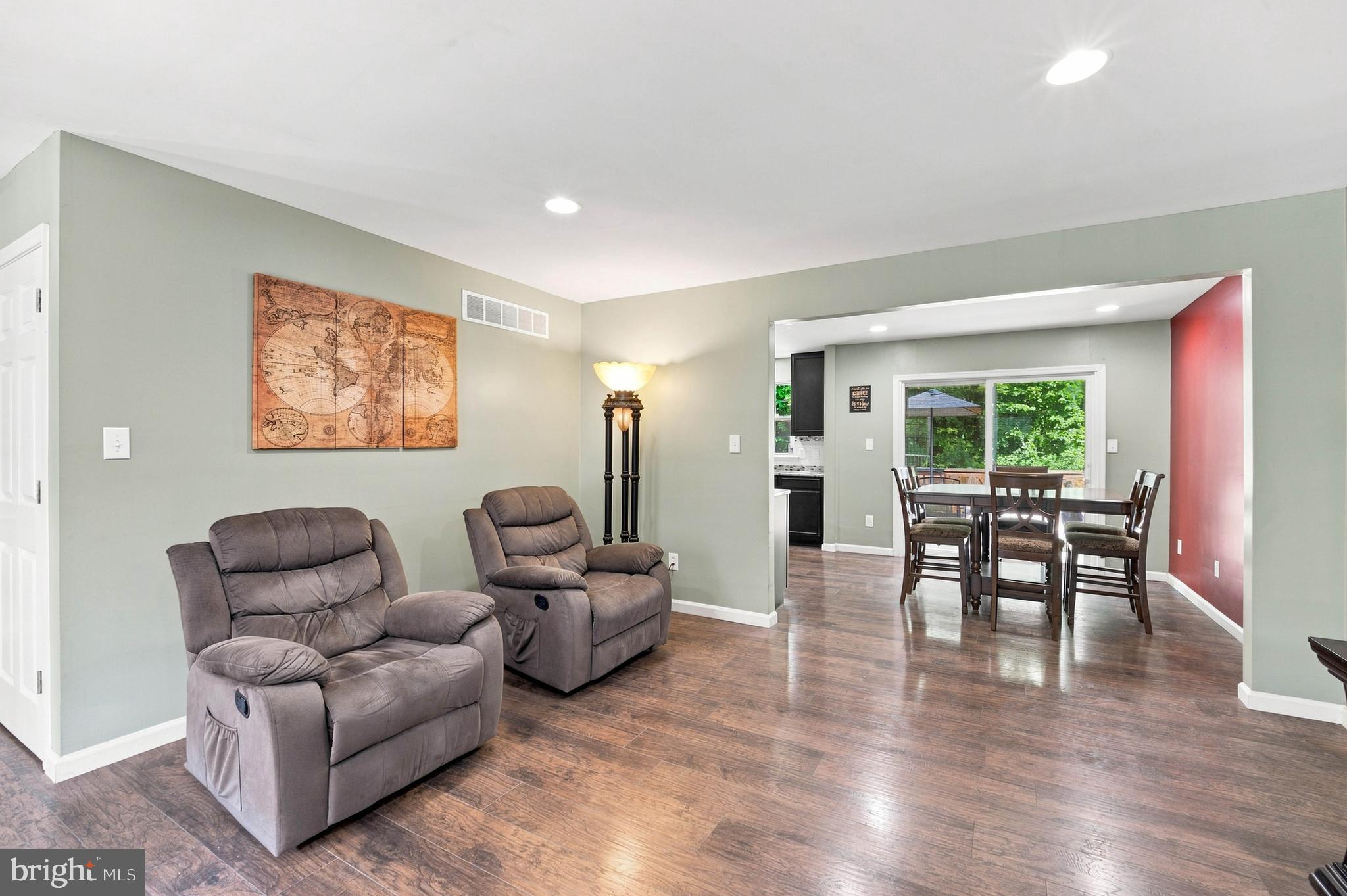 452 TIMBER LANE